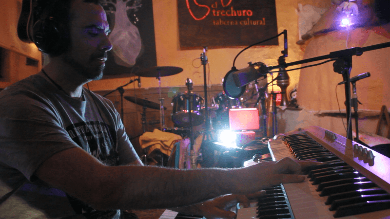 Fernando Maés - El Puente en la Autopista