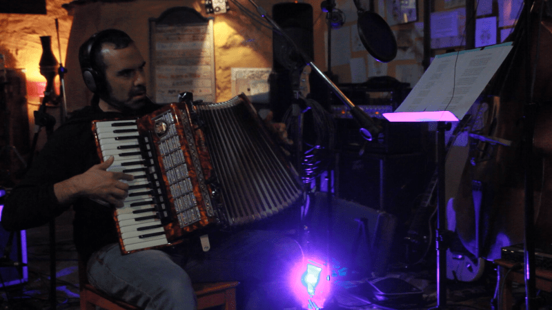 Fernando Maés - El Puente en la Autopista